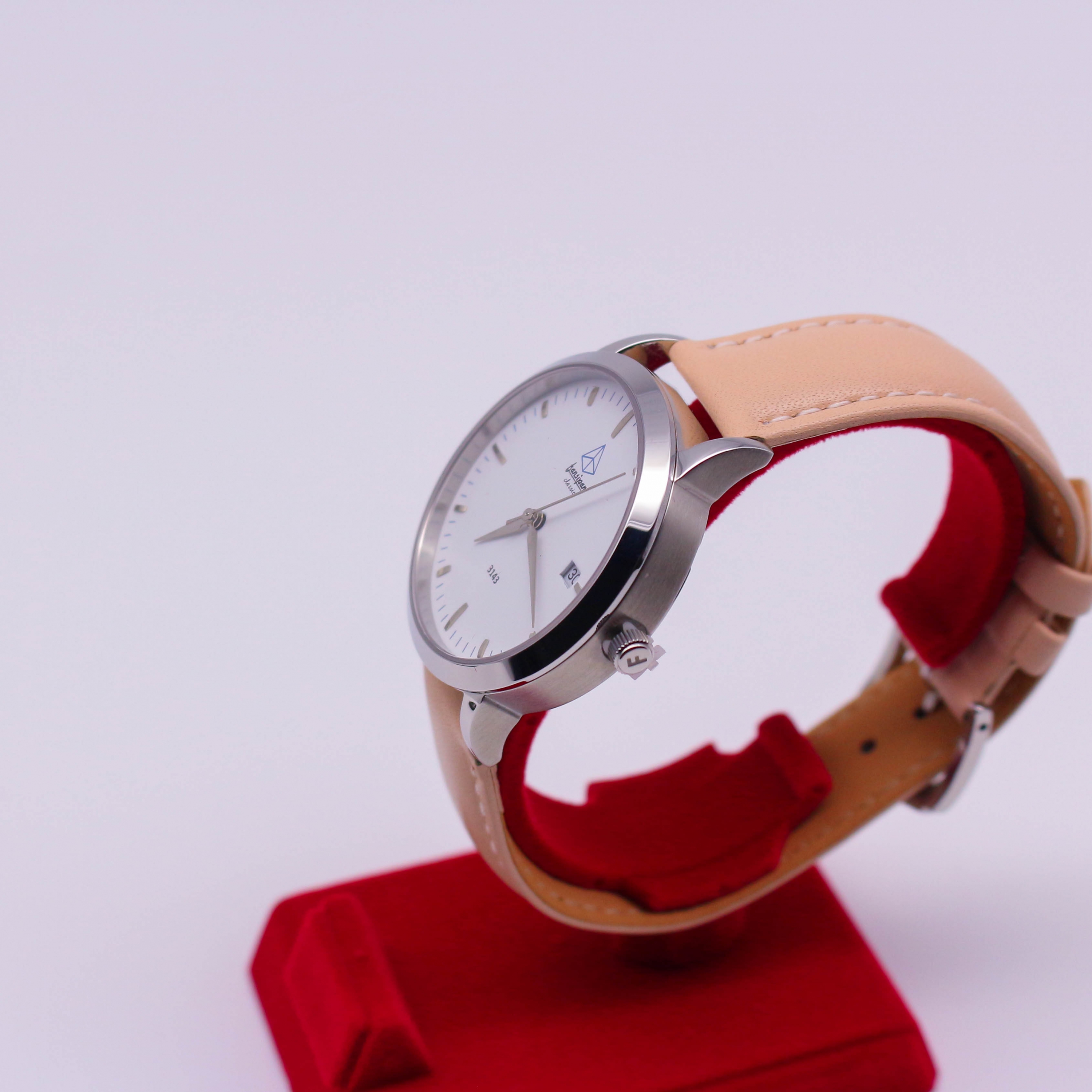 ĐỒNG HỒ NỮ FANSIPAN V18 SILVER WHITE DÂY DA